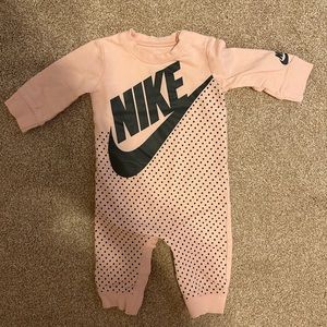 Baby Girls Nike Romper 6M
